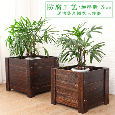 庭院点睛之笔 户外防腐木花箱的魅力与选择